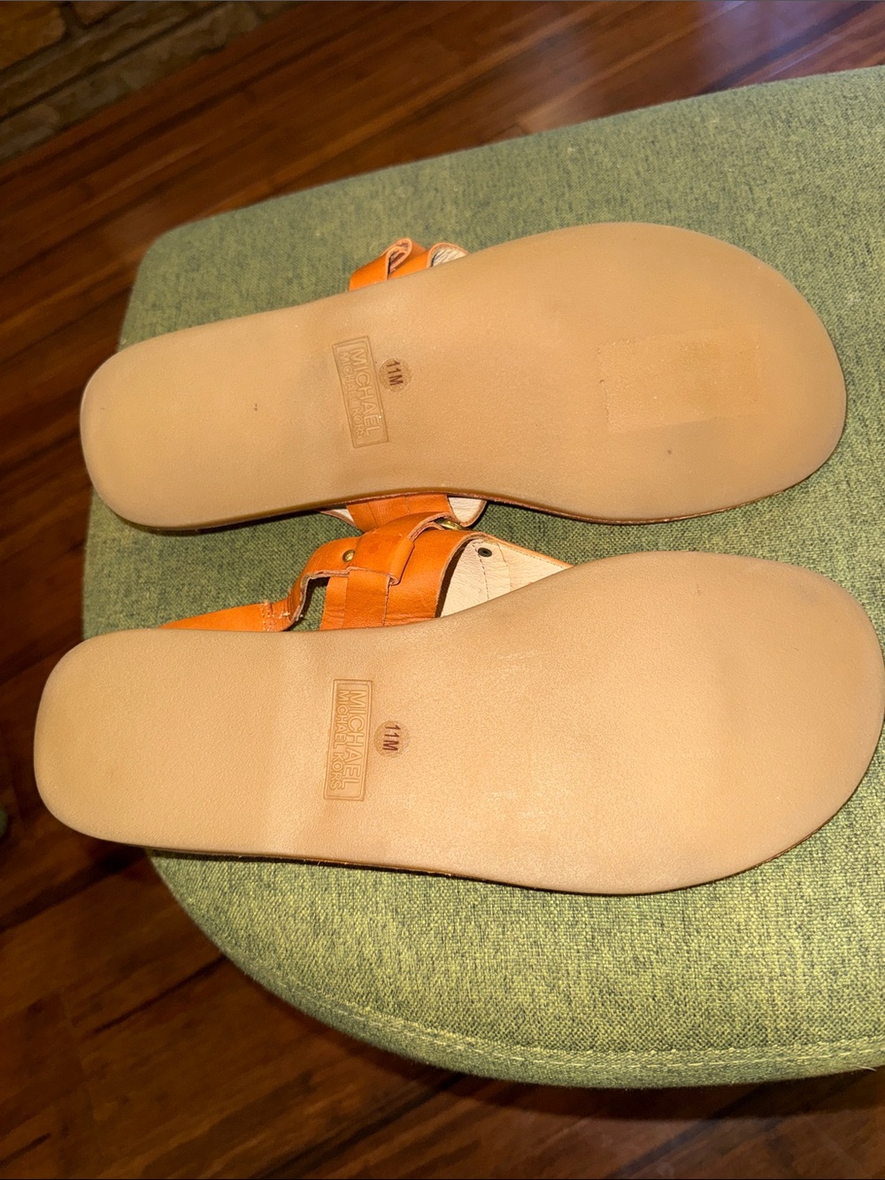 Michael Kors Tan Leather T-Strap Flat Heel Sandals With Chain and Studs Size 11M - Picture 10 of 11
